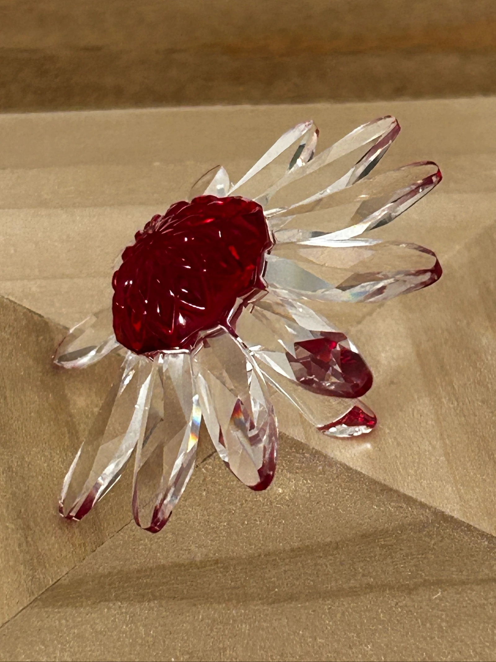 Swarovski Red Marguerite Flower Crystal – Vintage decorative piece with box – photo 5
